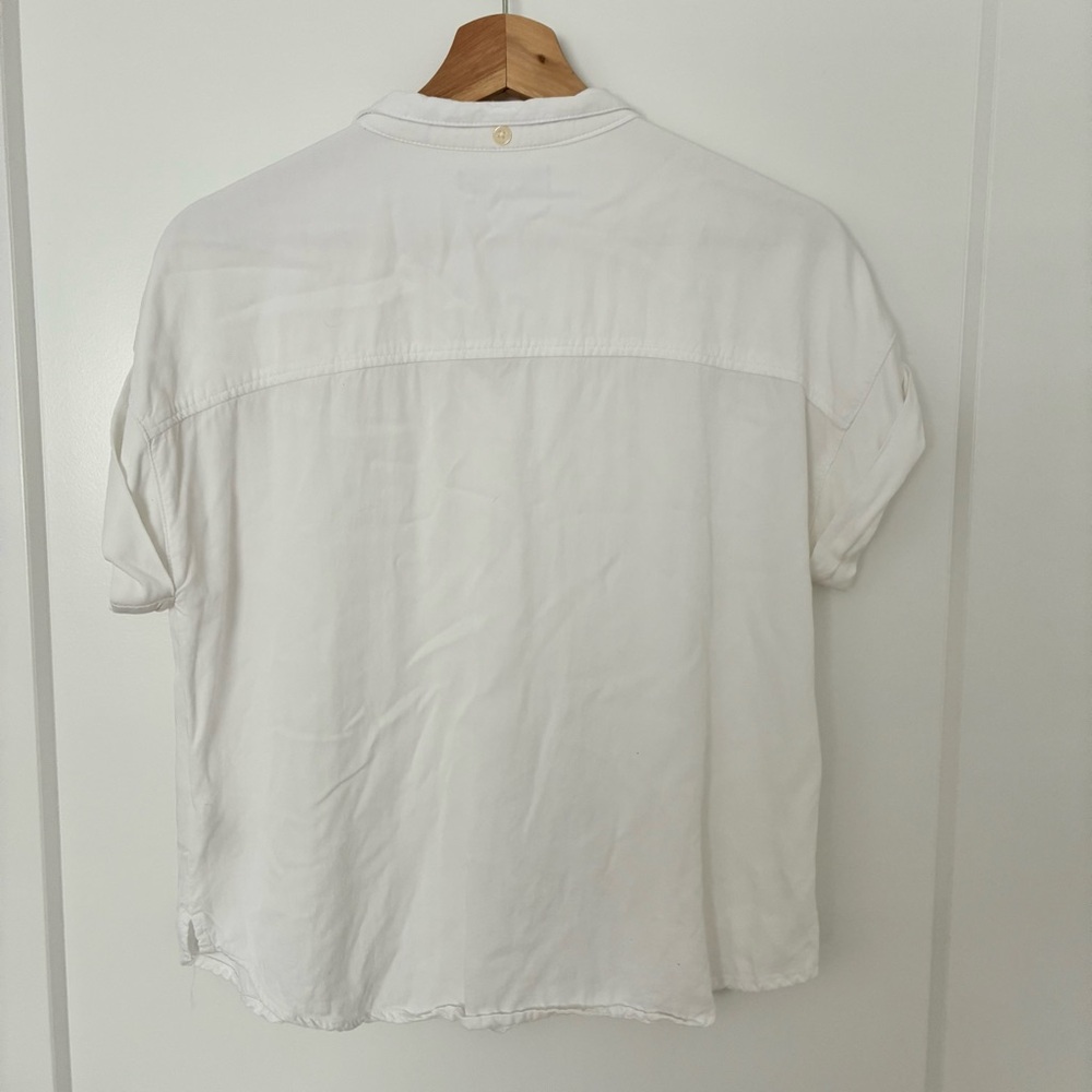 White Boxy Button Down Shirt with Notched Collar small - Picture 6 of 8